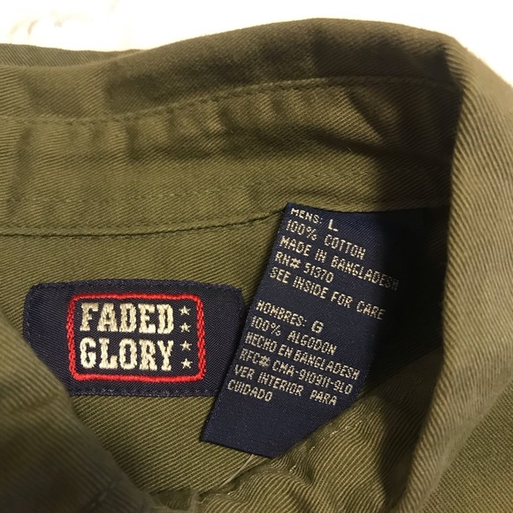 Men’s Casual Dress Shirt - Picture 2 of 2